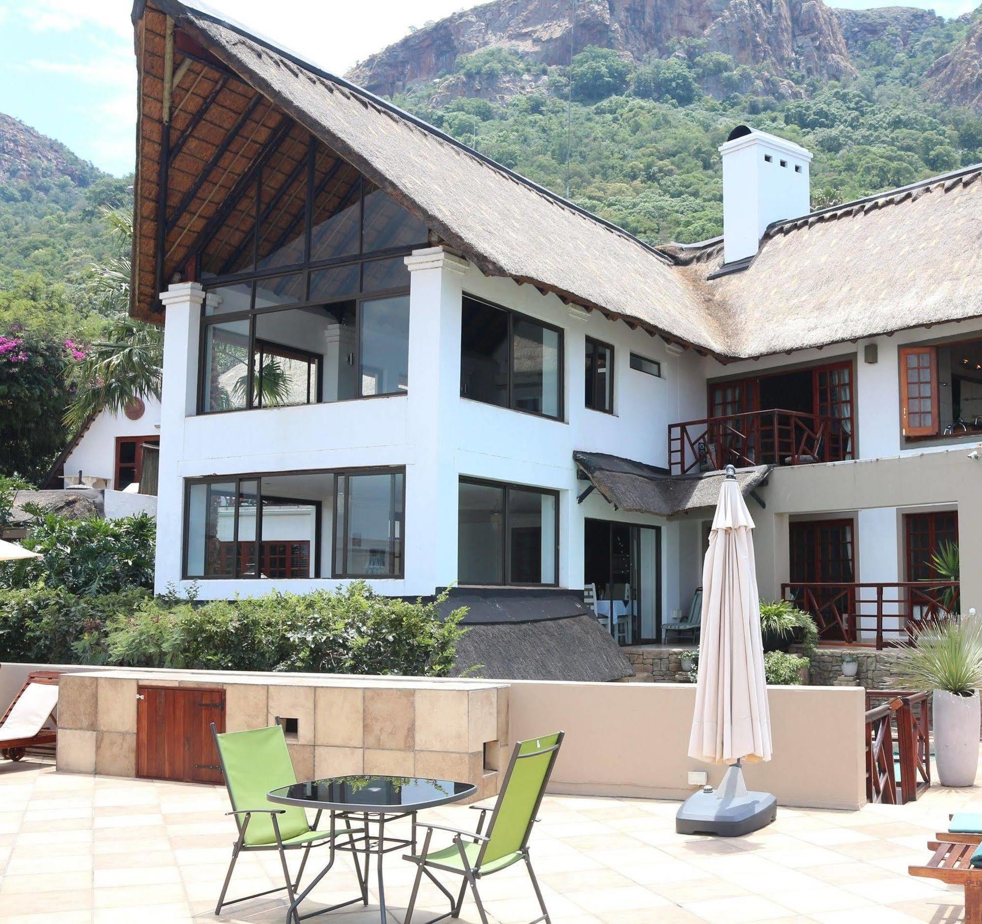 Galagos Lodge Hartbeespoort Exteriör bild