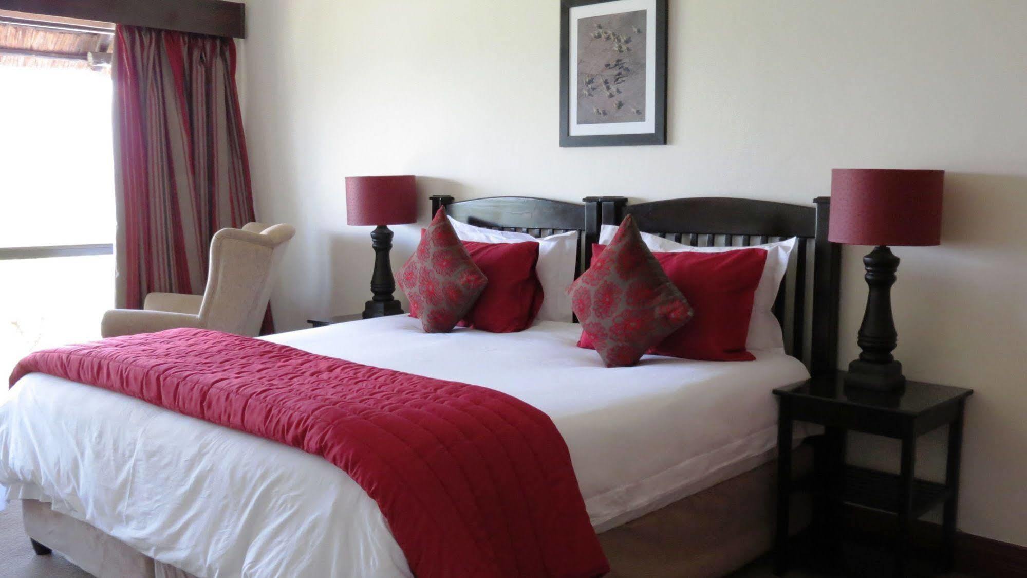 Galagos Lodge Hartbeespoort Exteriör bild