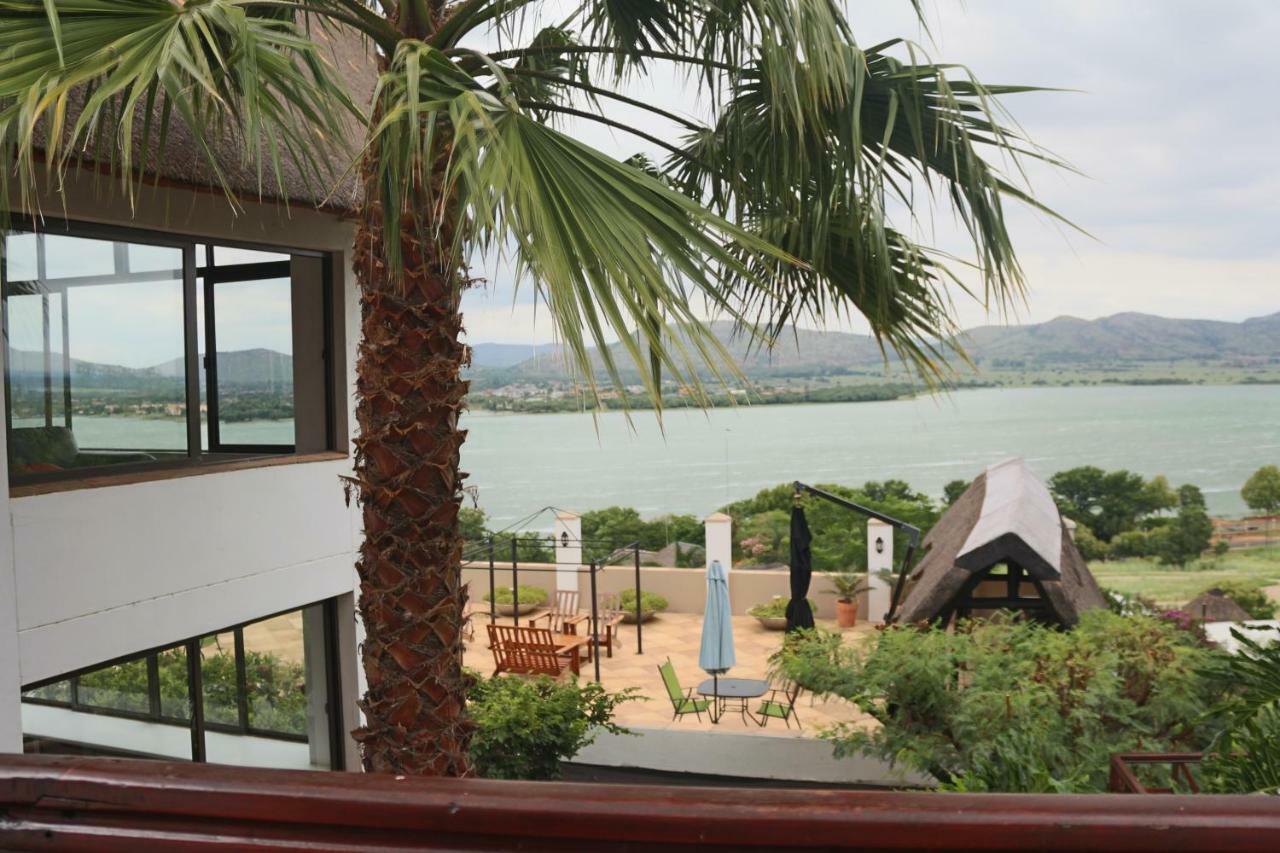 Galagos Lodge Hartbeespoort Exteriör bild