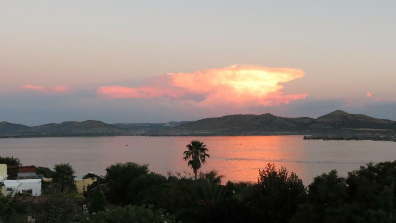 Galagos Lodge Hartbeespoort Exteriör bild