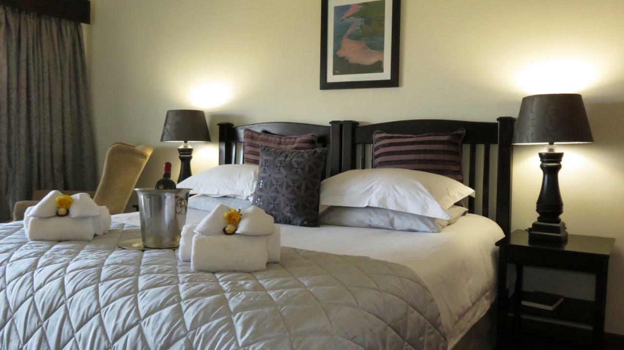 Galagos Lodge Hartbeespoort Exteriör bild