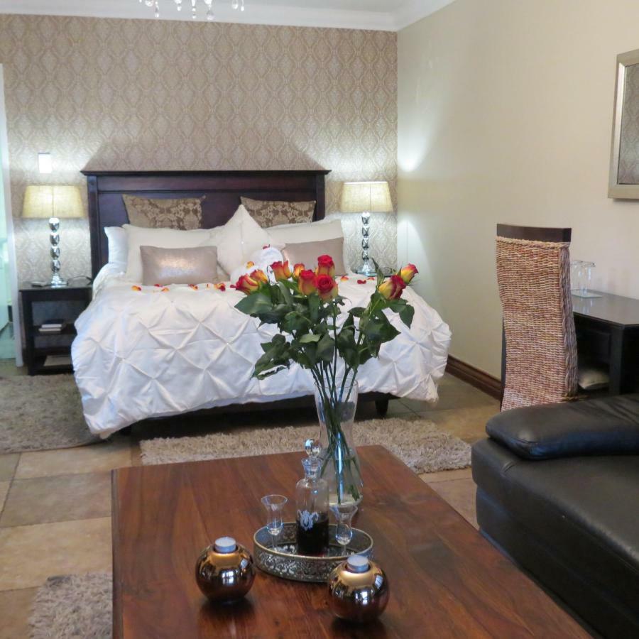 Galagos Lodge Hartbeespoort Exteriör bild